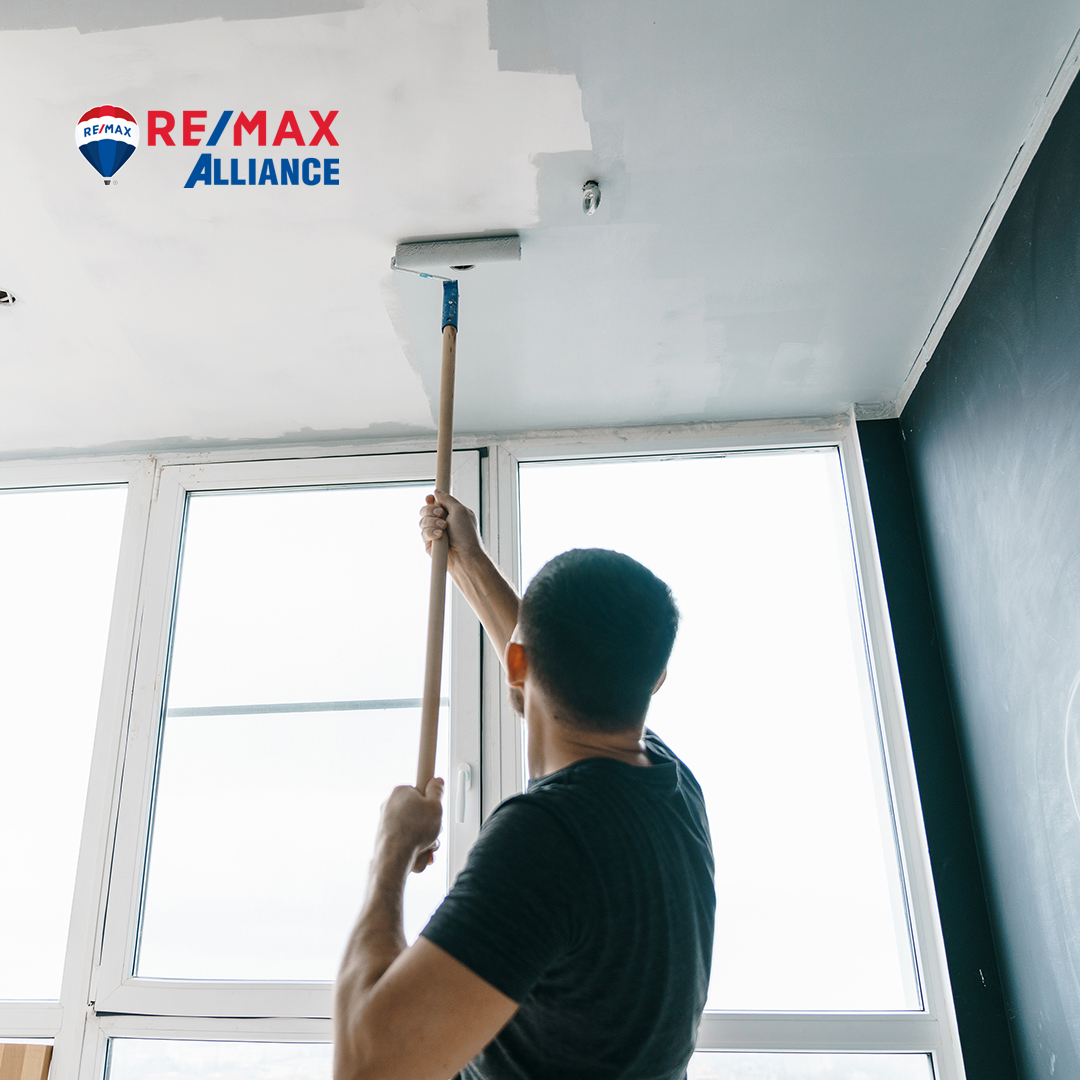 What You Need To Know To Paint Your Ceilings Like A Pro